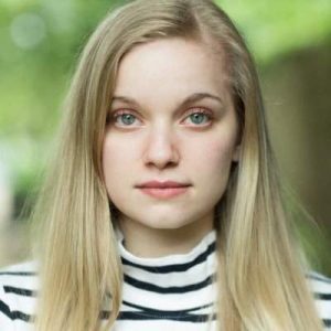 Eva Sayer