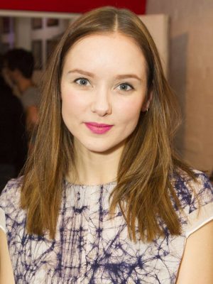 Alexandra Dowling