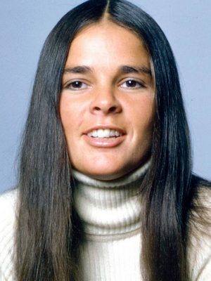 Ali MacGrawová