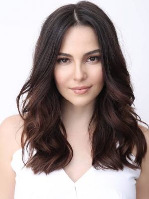 Tainá Müller