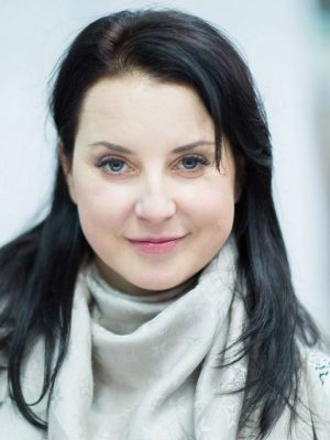 Ирина Слуцкая