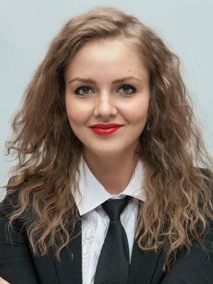 Lyubov Virolainen (جوان تر)