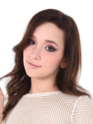 Ellie Leen