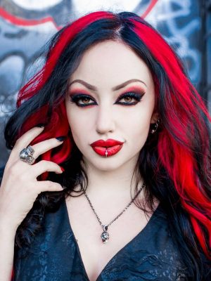 Dani Divine
