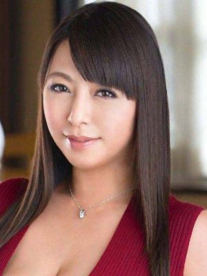 村上涼子