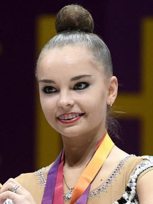 Arina Averinová