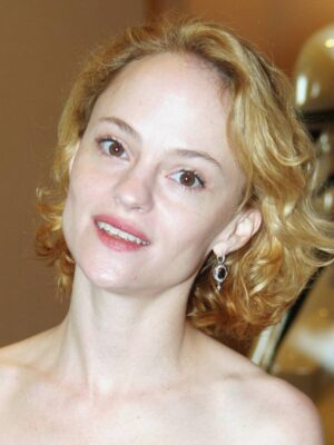 Angela Bettis